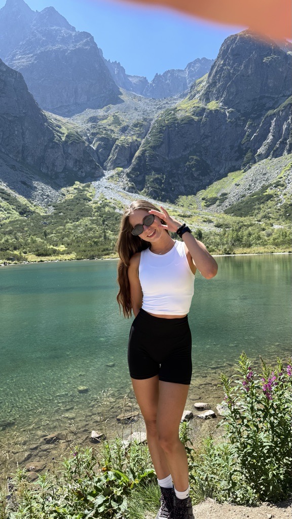 Natália Džadoňová